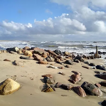 6 Person In * Blåvand