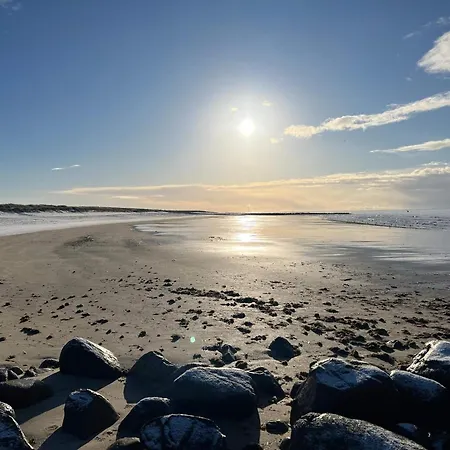 6 Person In * Blåvand